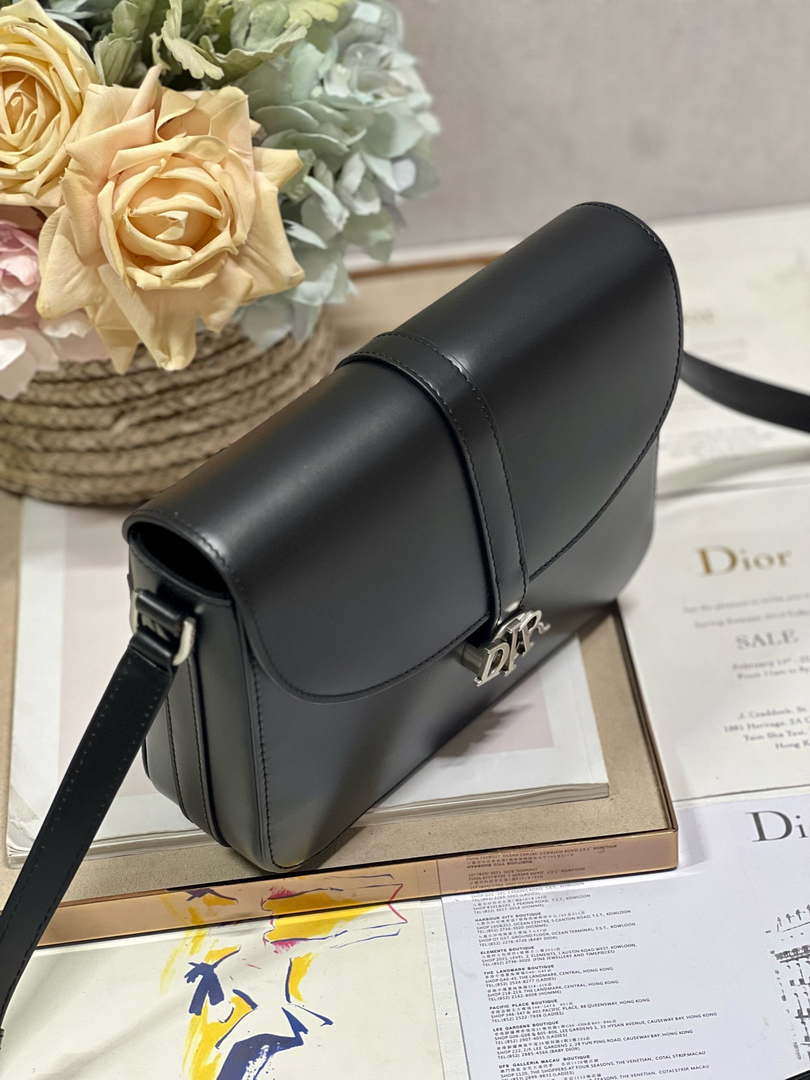 Dior M0051 Crossbody Men Bag Smooth Calfskin Black - Default Title - View 2