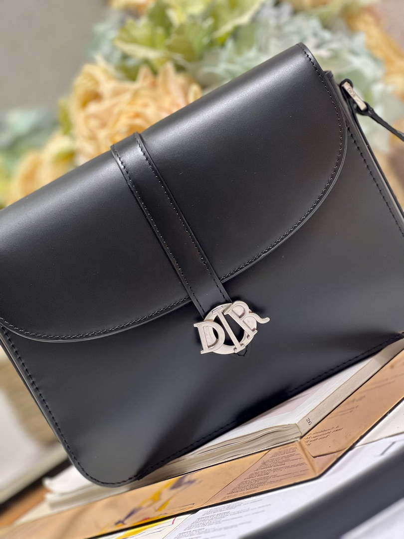 Dior M0051 Crossbody Men Bag Smooth Calfskin Black - Default Title - View 4
