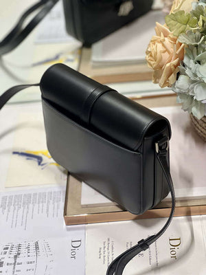 Dior M0051 Crossbody Men Bag Smooth Calfskin Black - Default Title - View 6
