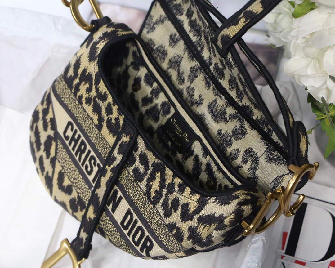 Dior M0446 Dior Saddle Bag Beige Multicolor Mizza Embroidery - luxibagsmall