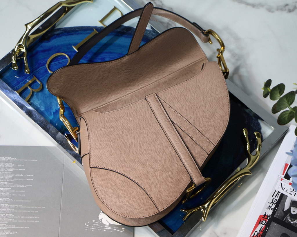 Dior M0446 Dior Saddle Bag Light Pink Grained Calfskin