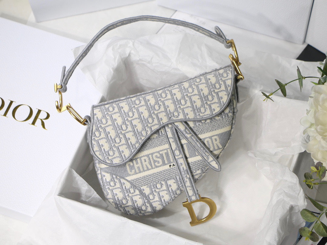 Dior Saddle Bag Burgundy Dior Oblique Jacquard M0446 Gray - Default Title - View 1