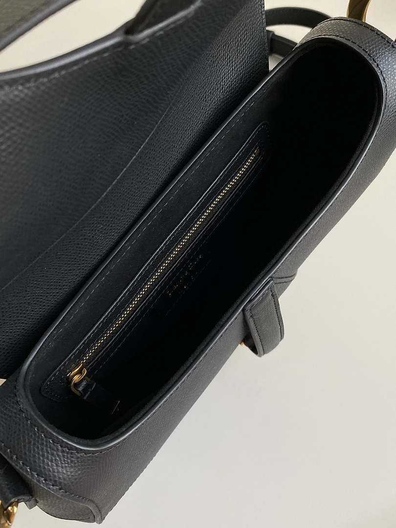 Dior M0455 Saddle Bag With Strap Black Grained Calfskin - Default Title - View 5