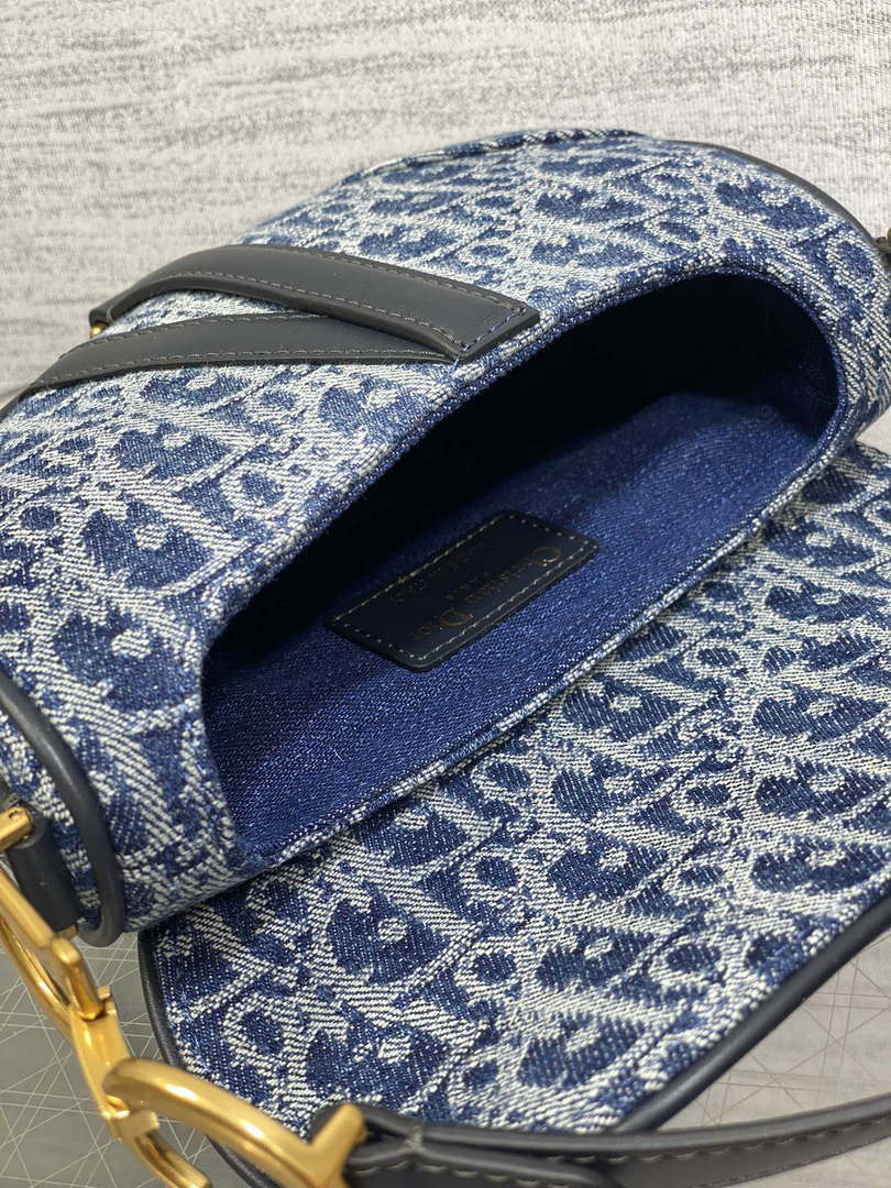Dior M0455 Saddle Bag With Strap Blue Denim Dior Oblique Jacquard M0456