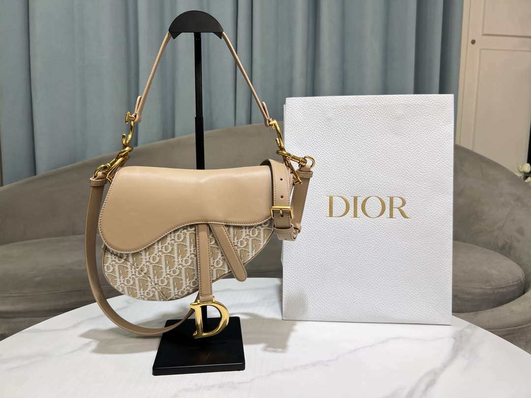 Dior M0455 Saddle Bag with Strap Dior Oblique Jacquard and Natural Smooth Calfskin