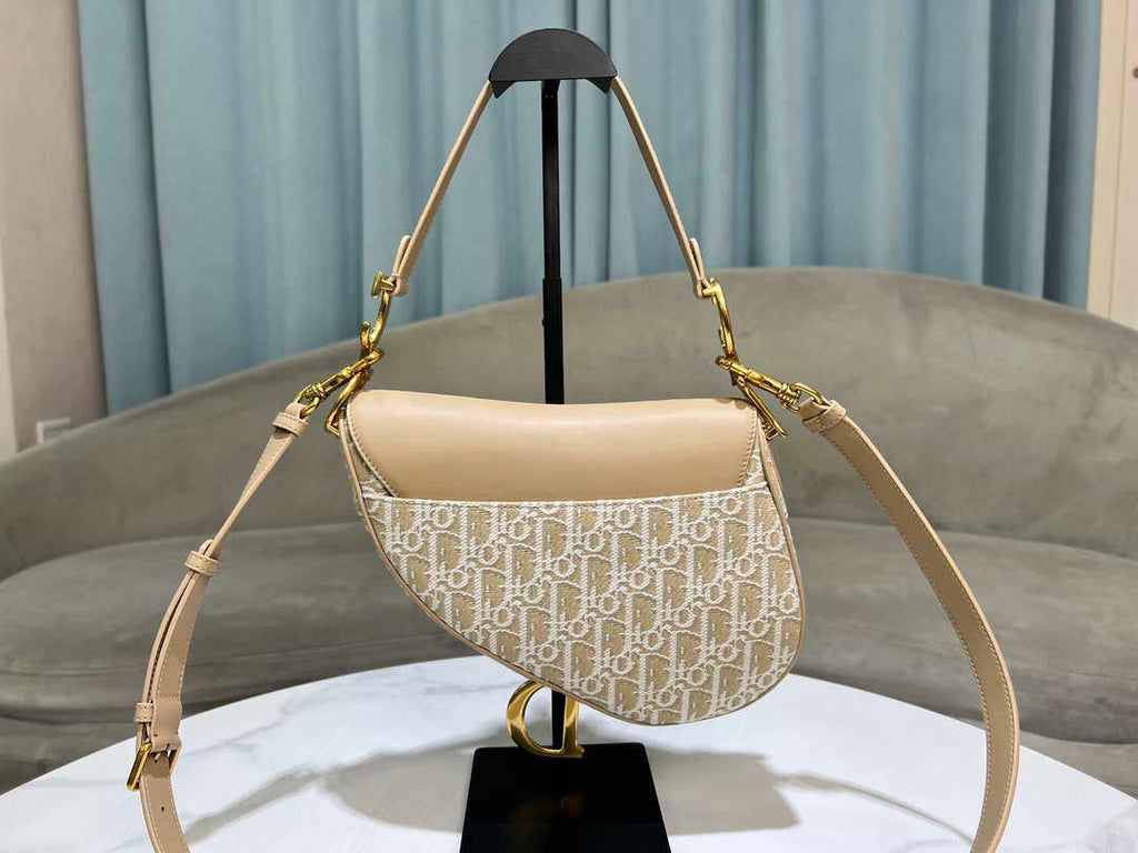 Dior M0455 Saddle Bag with Strap Dior Oblique Jacquard and Natural Smooth Calfskin