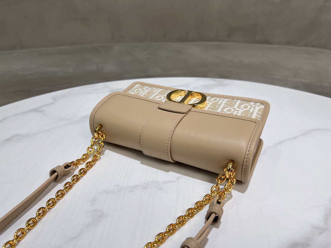 Dior M9334 30 Montaigne East-West Bag with Chain Dior Oblique Jacquard and Natural Smooth Calfskin