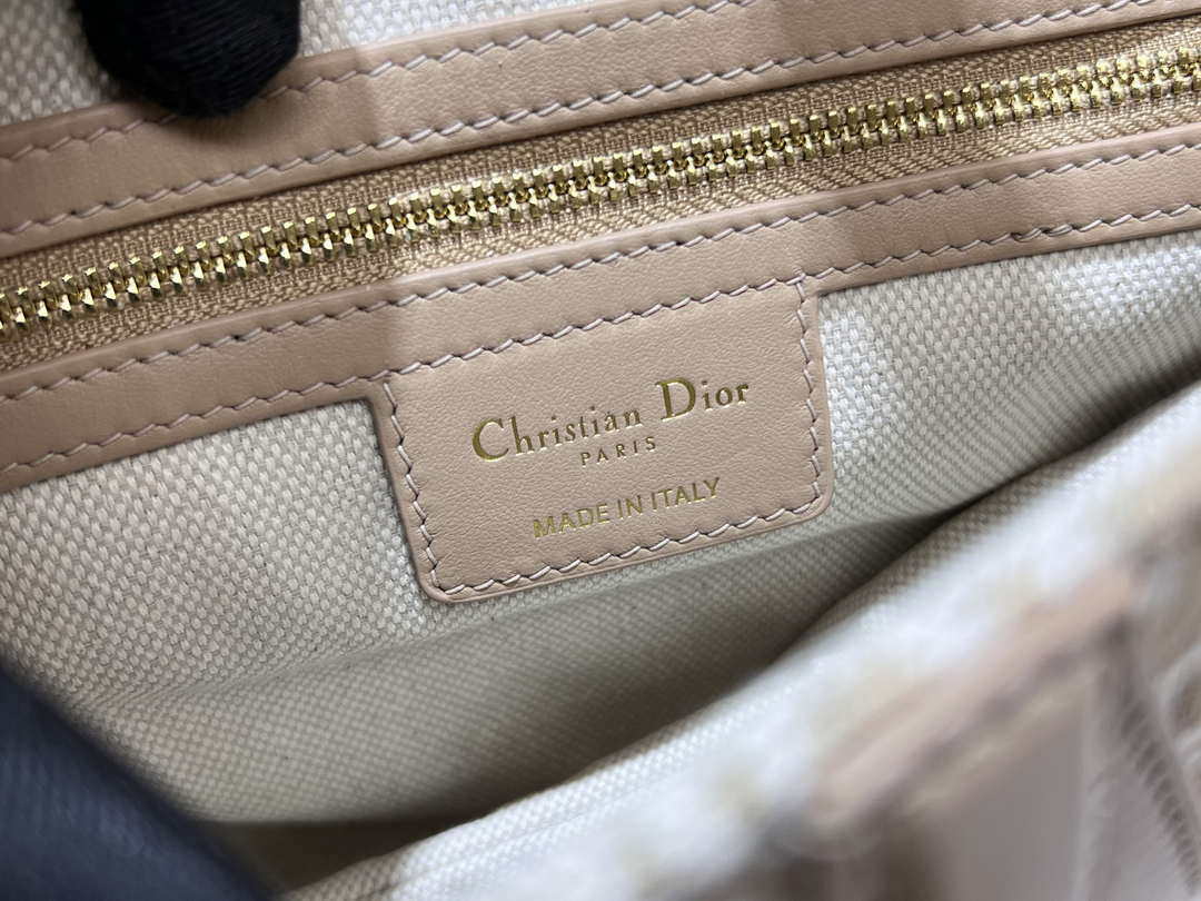 Dior M0455 Saddle Bag with Strap Dior Oblique Jacquard and Natural Smooth Calfskin