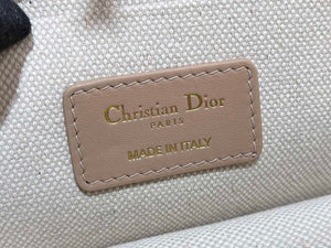 Dior M9334 30 Montaigne East-West Bag with Chain Dior Oblique Jacquard and Natural Smooth Calfskin - Default Title - View 9