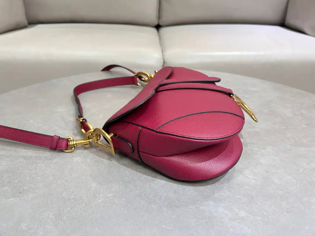 Dior M0455 Saddle Bag With Strap Grained Calfskin RED M0456