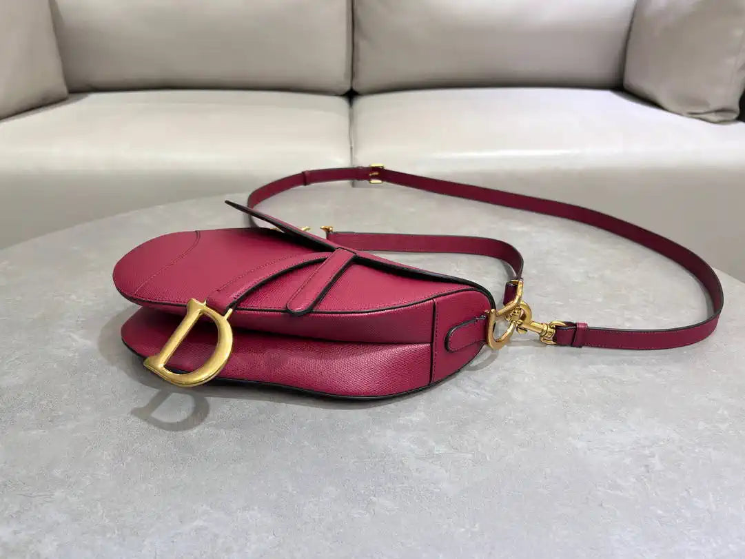 Dior M0455 Saddle Bag With Strap Grained Calfskin RED M0456