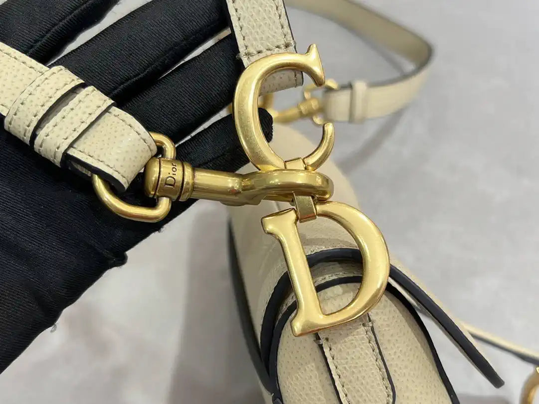 Dior M0455 Saddle Bag With Strap Grained Calfskin Apricot M0456