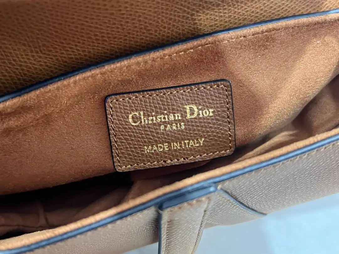 Dior M0455 Saddle Bag With Strap Grained Calfskin Caramel M0456