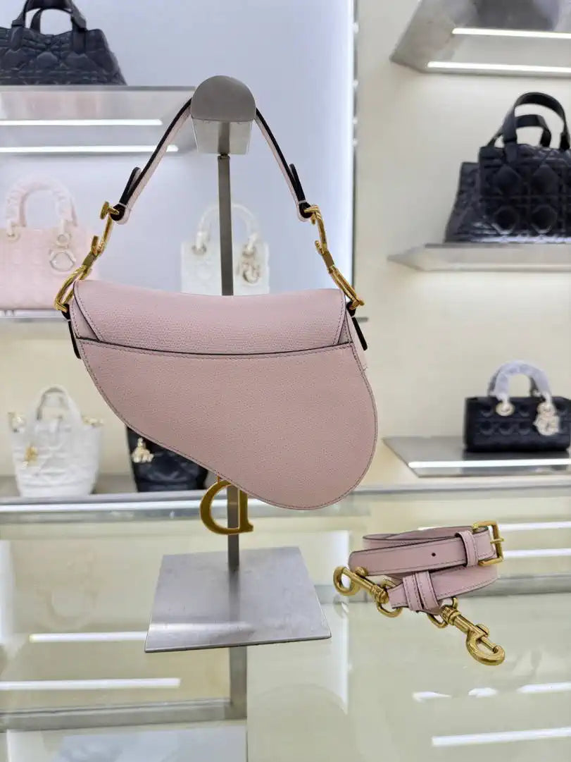 Dior M0455 Saddle Bag With Strap Grained Calfskin Pink M0456