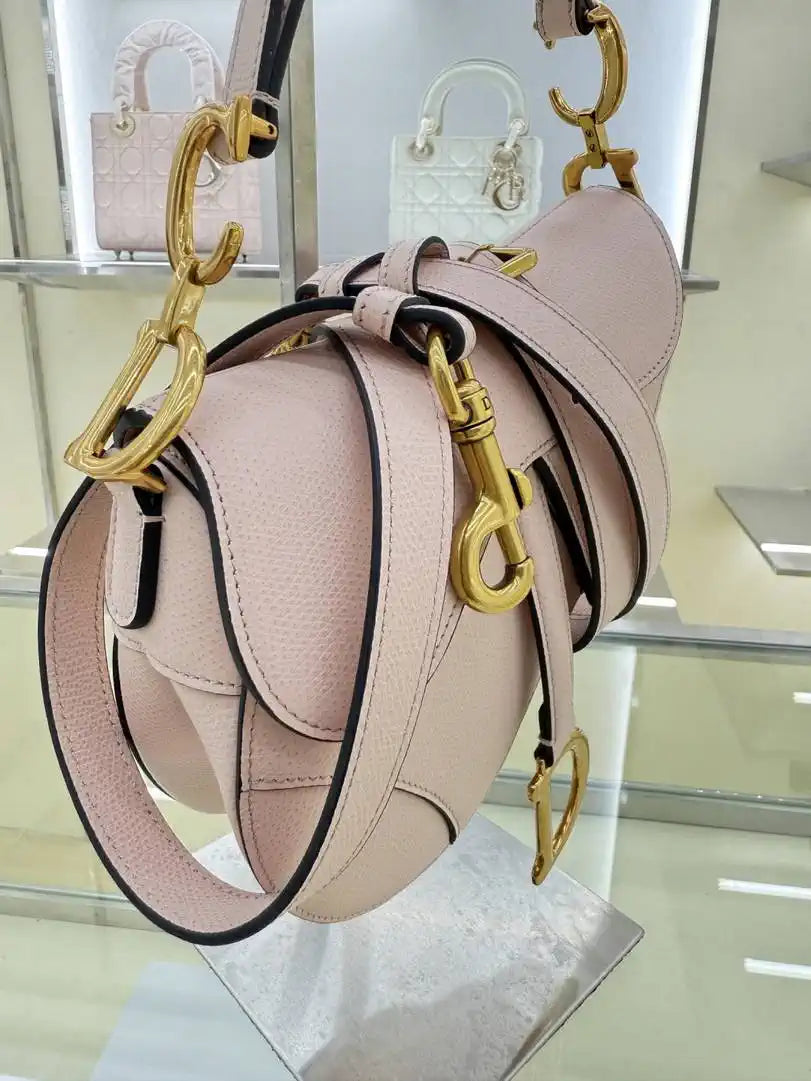 Dior M0455 Saddle Bag With Strap Grained Calfskin Pink M0456