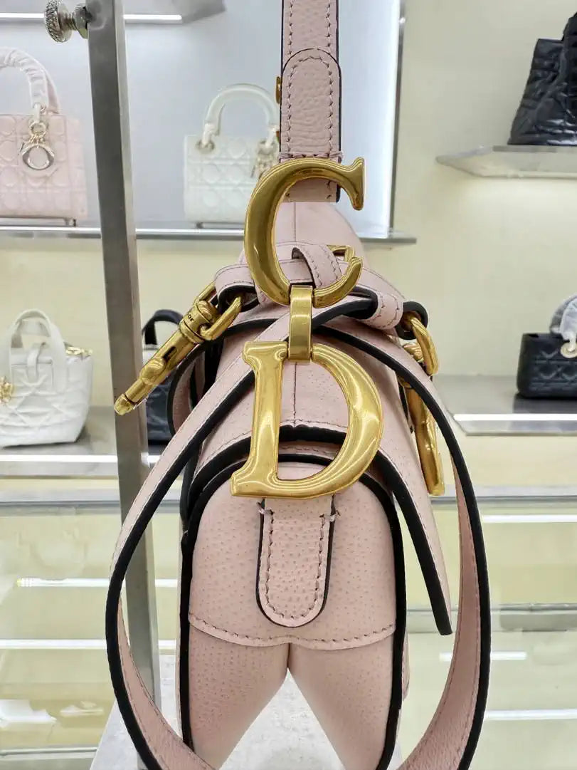 Dior M0455 Saddle Bag With Strap Grained Calfskin Pink M0456
