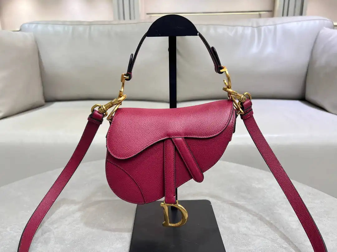 Dior M0455 Saddle Bag With Strap Grained Calfskin RED M0456