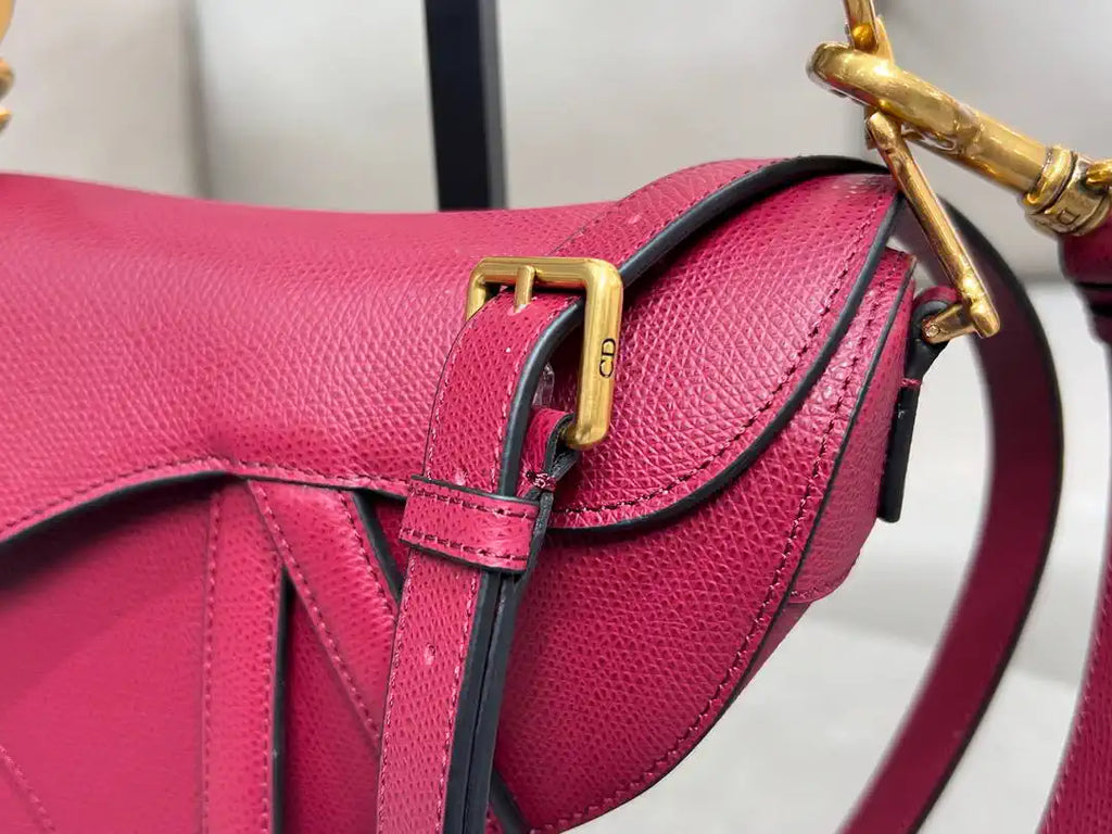 Dior M0455 Saddle Bag With Strap Grained Calfskin RED M0456