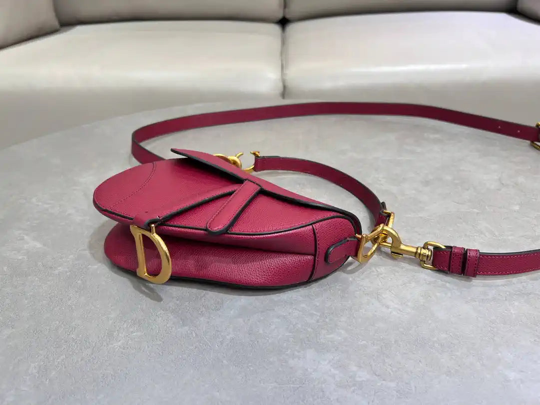 Dior M0455 Saddle Bag With Strap Grained Calfskin RED M0456