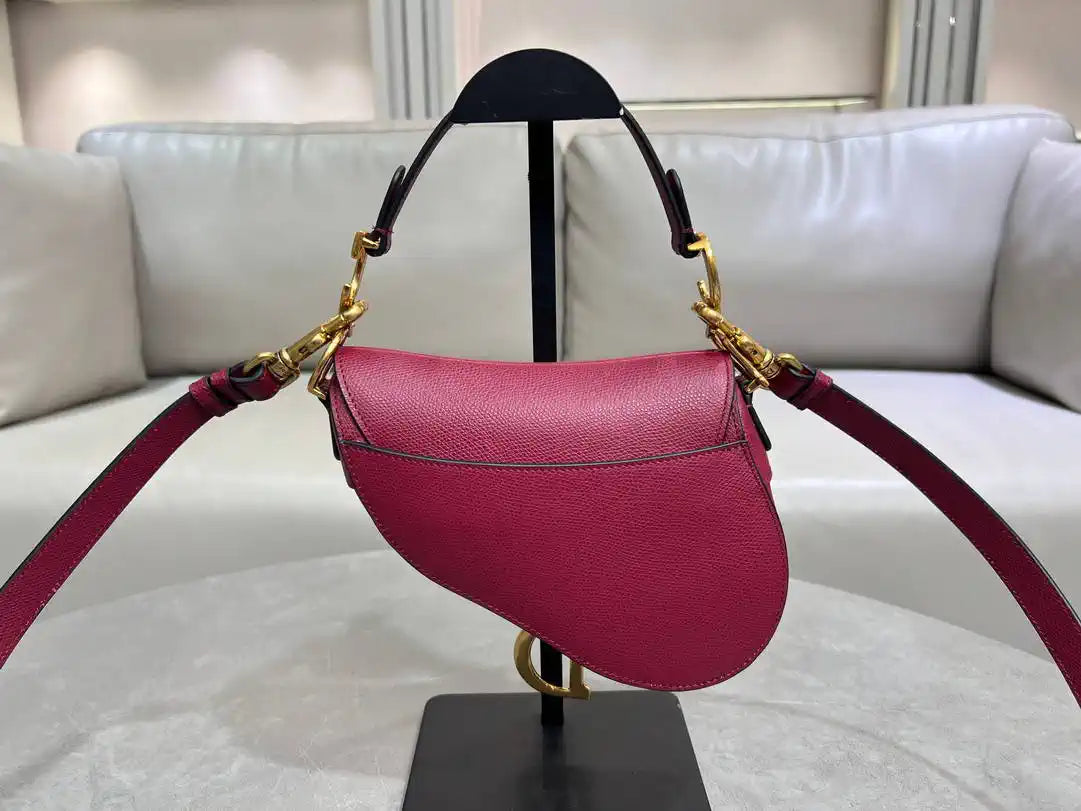 Dior M0455 Saddle Bag With Strap Grained Calfskin RED M0456