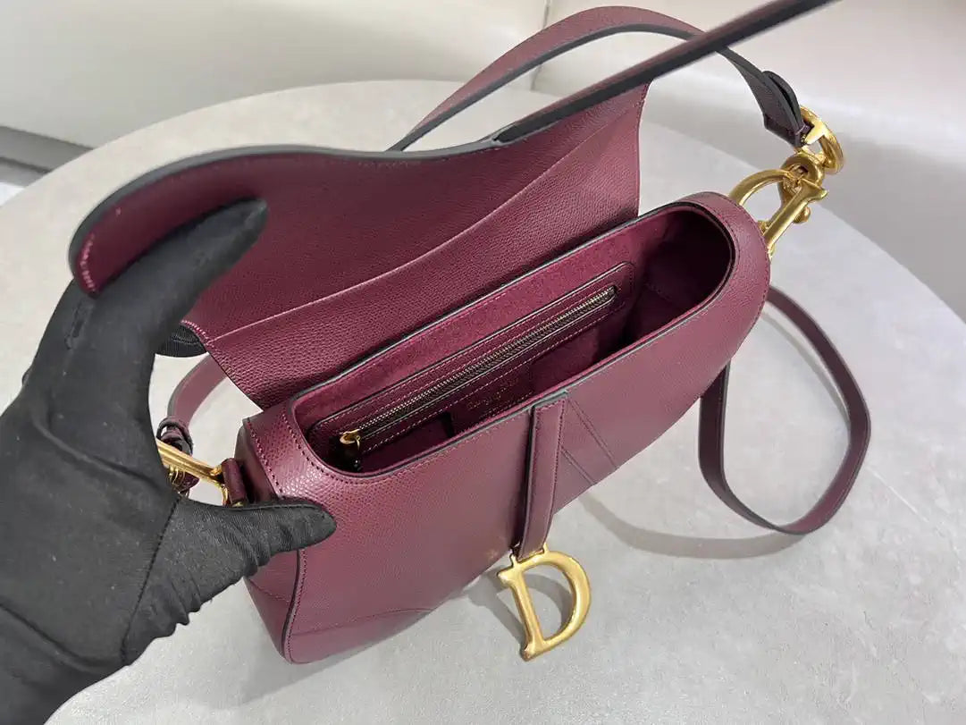 Dior M0455 Saddle Bag With Strap Grained Calfskin Plum M0456