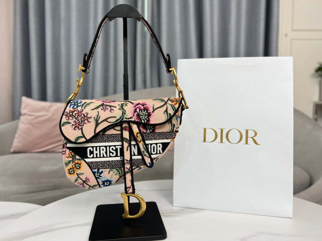 Dior M0455 Saddle Bag With Strap Pink Cross-Stitch Embroidery - Default Title - View 1