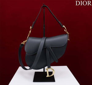 Dior M0455 Saddle Bag With Strap Ultramatte Calfskin Black Gold - Default Title - View 1