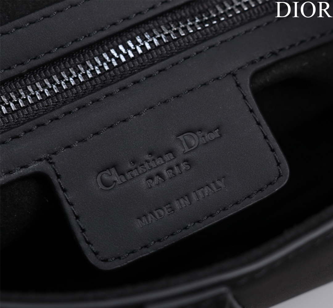 Dior M0455 Saddle Bag With Strap Black  Ultramatte Calfskin Black Hardware