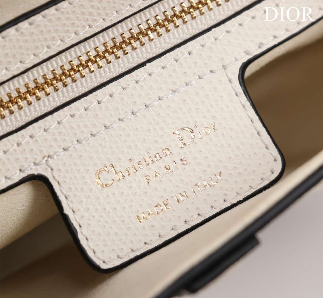 Dior M0456 Mini Saddle Bag With Strap White Grained Calfskin