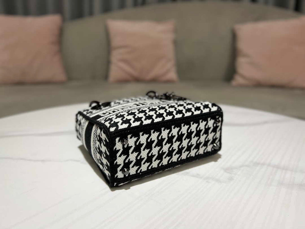 Dior M0500 MINI Lady D-LITE Bag Black and White Houndstooth Embroidery