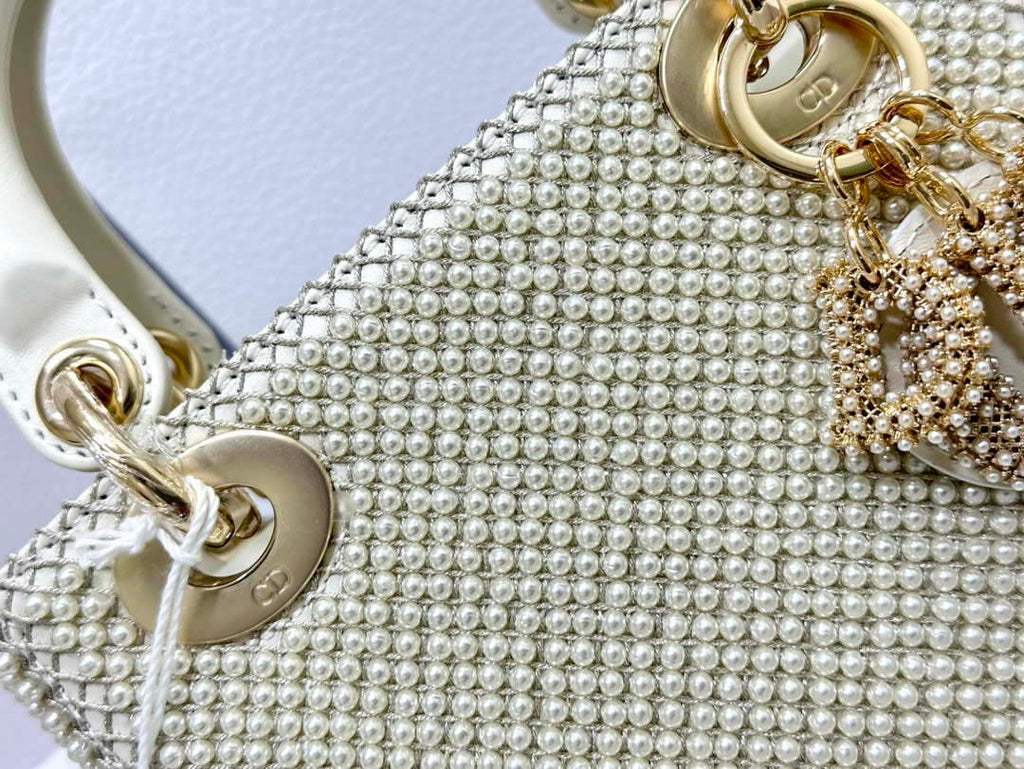 Dior M0505 Mini Dior Lady Bag White Embroidered white resin beads