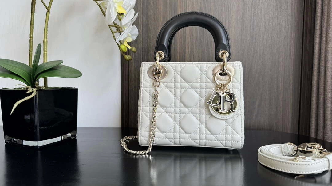 Dior M0505 Mini Lady Dior Bag White Calfskin with black enamel buckle - Default Title - View 1
