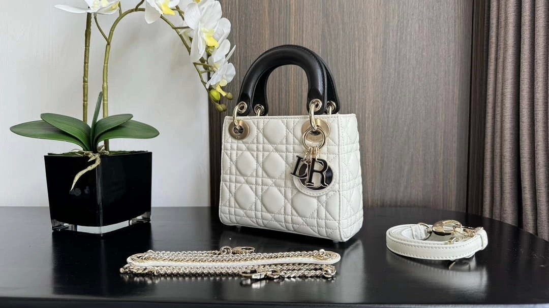 Dior M0505 Mini Lady Dior Bag White Calfskin with black enamel buckle