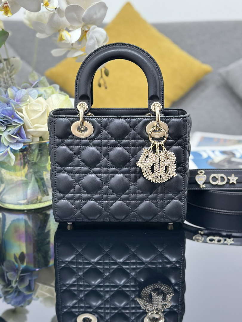 Dior M0531 Small Lady Dior Bag  Black Cannage Lambskin with Gold-Finish