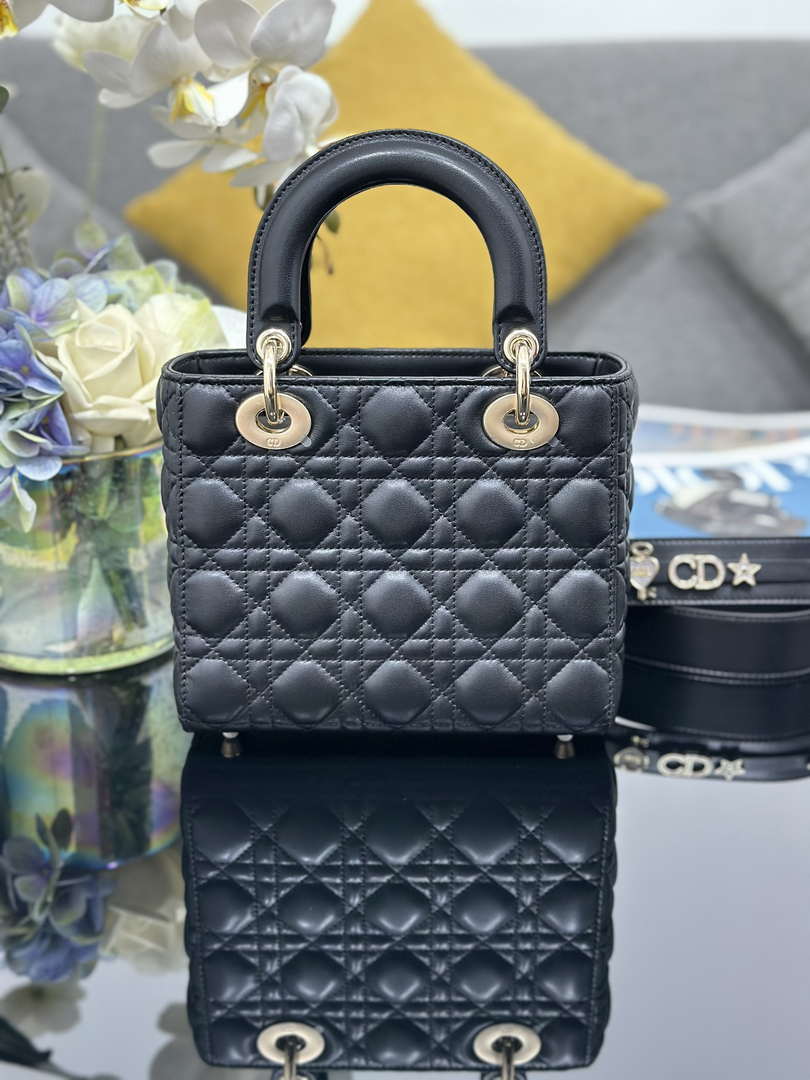 Dior M0531 Small Lady Dior Bag  Black Cannage Lambskin with Gold-Finish
