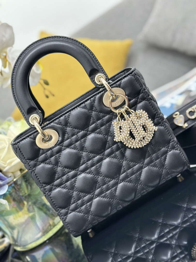 Dior M0531 Small Lady Dior Bag  Black Cannage Lambskin with Gold-Finish