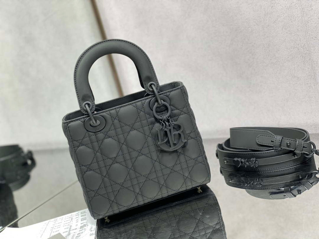 Dior M0531 Small Lady Dior Bag Gray Cannage with enamel buckle