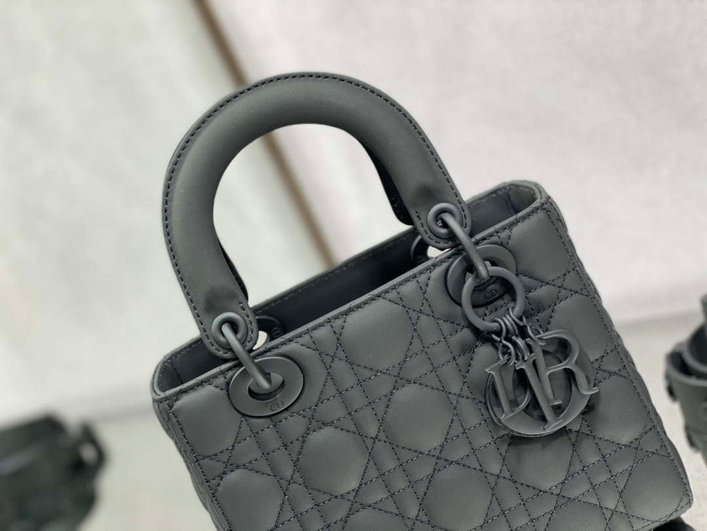 Dior M0531 Small Lady Dior Bag Gray Cannage with enamel buckle