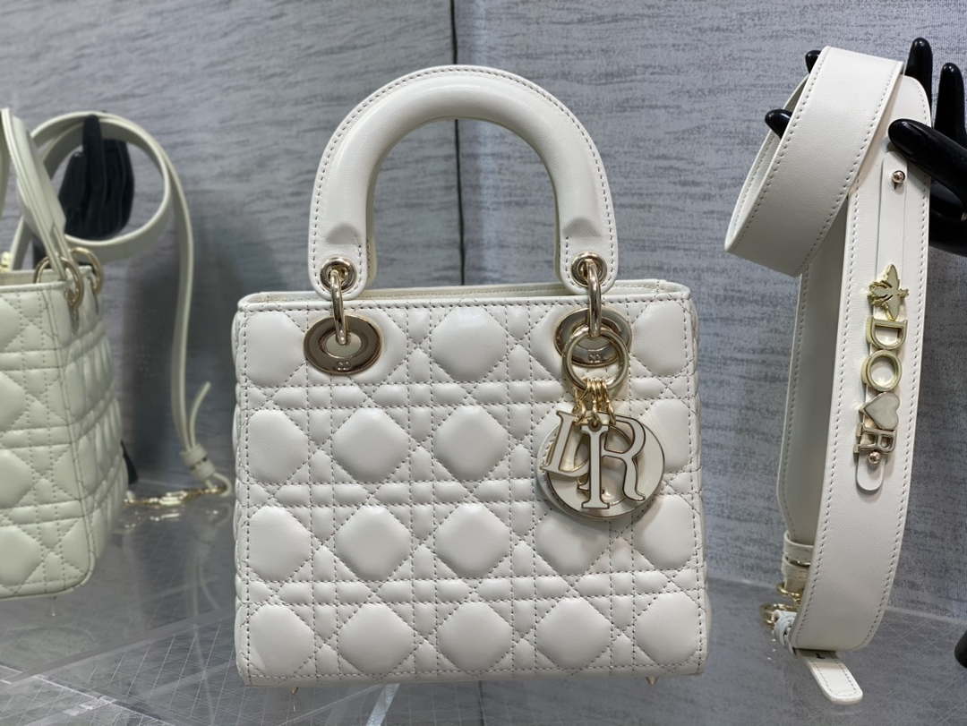 Dior M0531 Small Lady Dior Bag White Cannage with enamel buckle