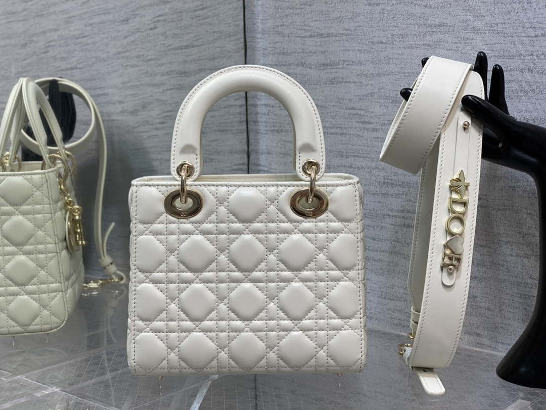 Dior M0531 Small Lady Dior Bag White Cannage with enamel buckle