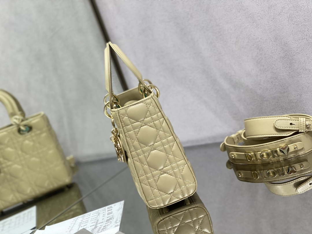 Dior M0531 Small Lady Dior Bag Yellow Cannage with enamel buckle