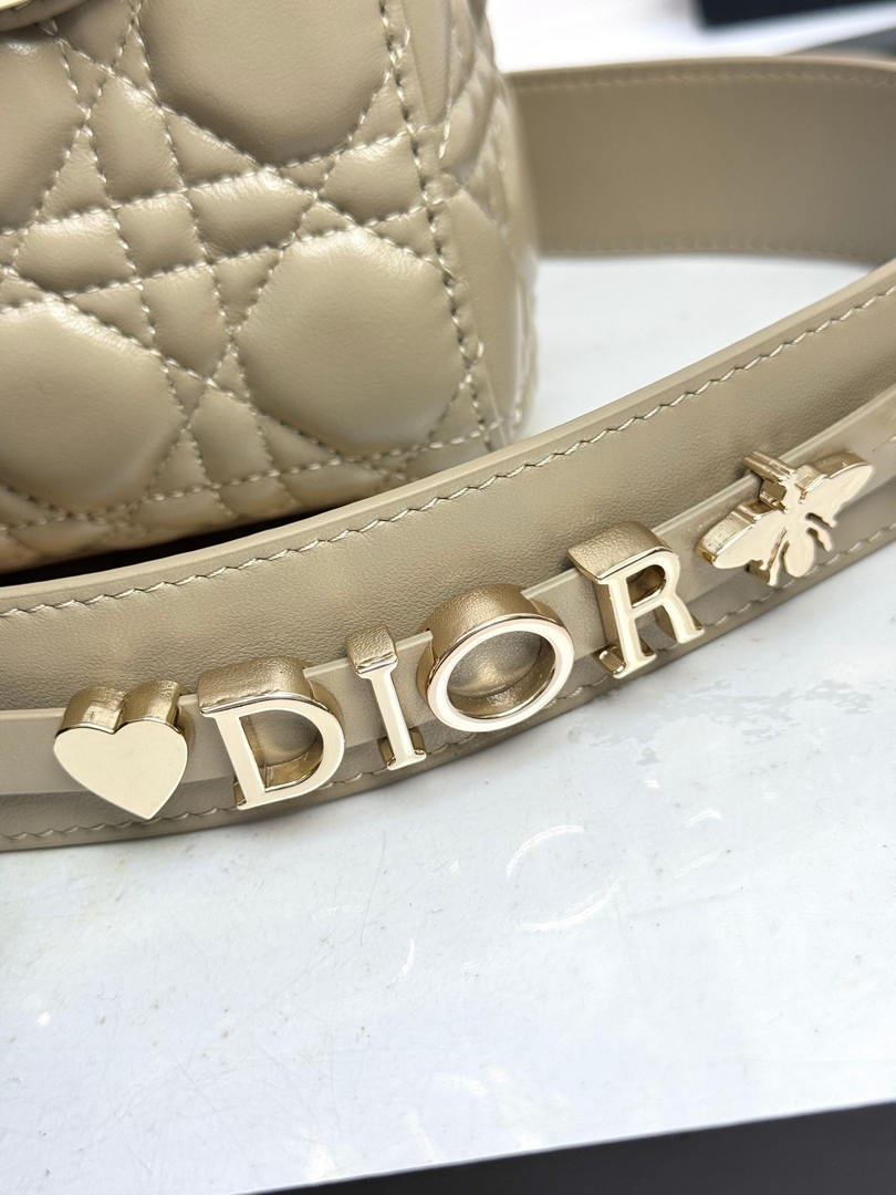 Dior M0531OUQA_M030 Small Lady Dior Bag Milk Apricot Cannage Lambskin