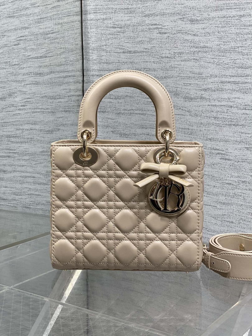 Dior M0531OUQA_M030 Small Lady Dior Bag with Strap Nude Pink Cannage Lambskin