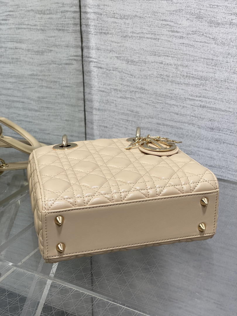 Dior M0531OUQA_M030 Small Lady Dior Bag with Strap Apricot Cannage Lambskin