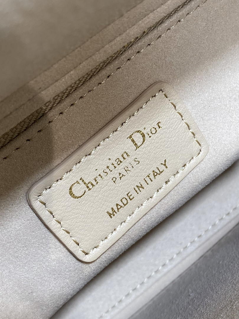 Dior M0531OUQA_M030 Small Lady Dior Bag with Strap Apricot Cannage Lambskin