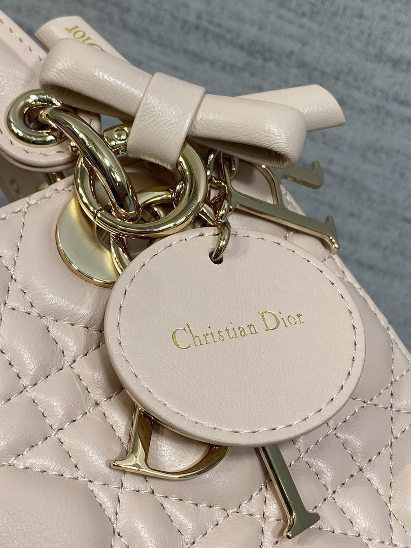 Dior M0531OUQA_M030 Small Lady Dior Bag with Strap Pink Cannage Lambskin