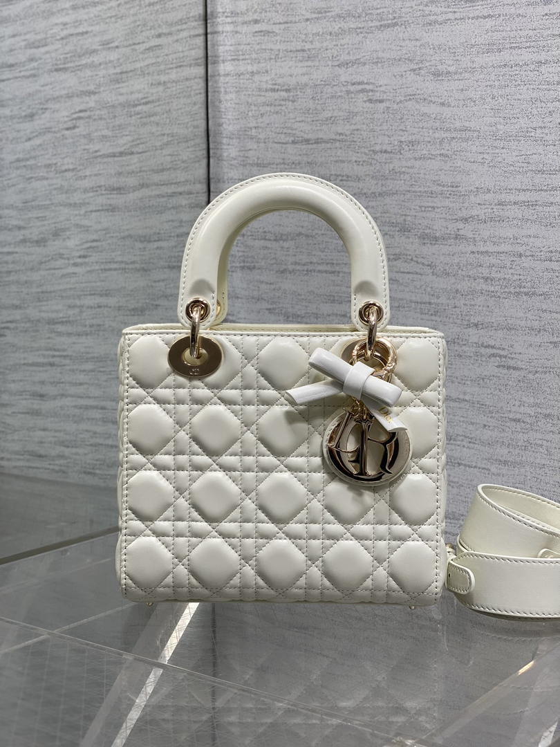Dior M0531OUQA_M030 Small Lady Dior Bag with Strap Latte Cannage Lambskin