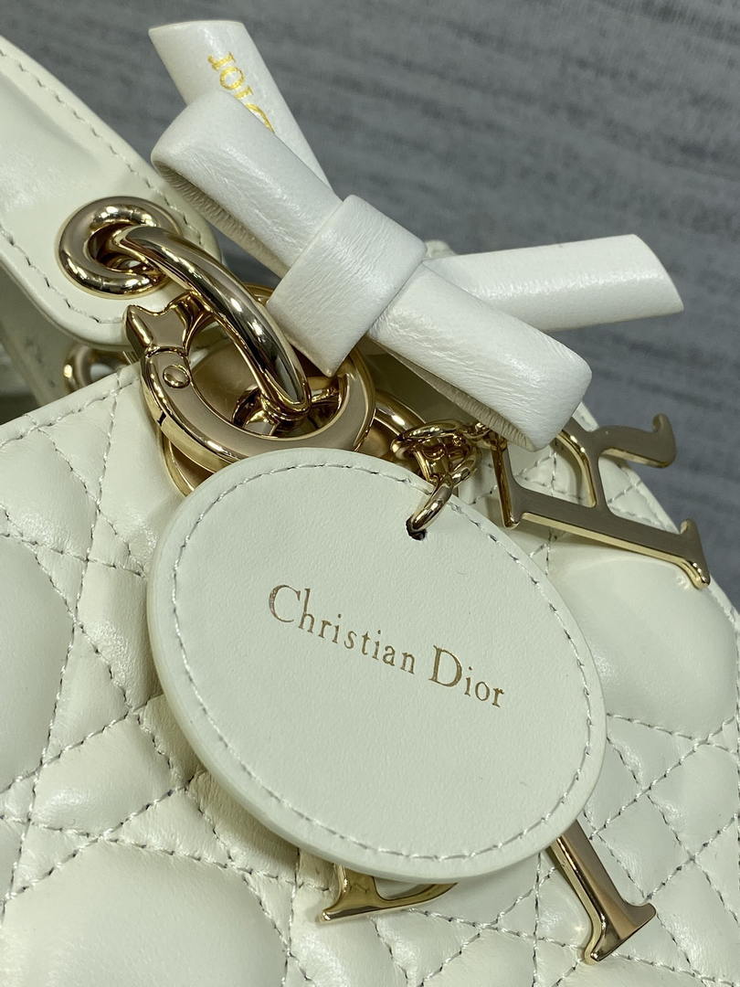 Dior M0531OUQA_M030 Small Lady Dior Bag with Strap Latte Cannage Lambskin
