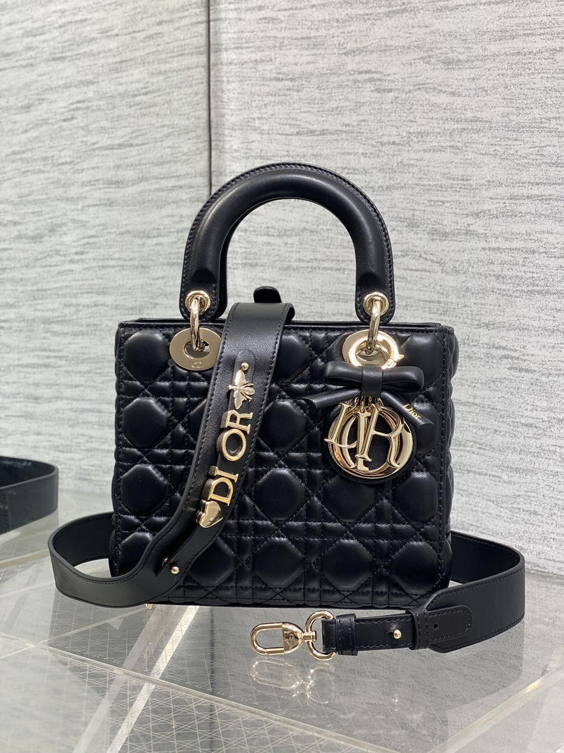 Dior M0531OUQA_M030 Small Lady Dior Bag with Strap Black Cannage Lambskin