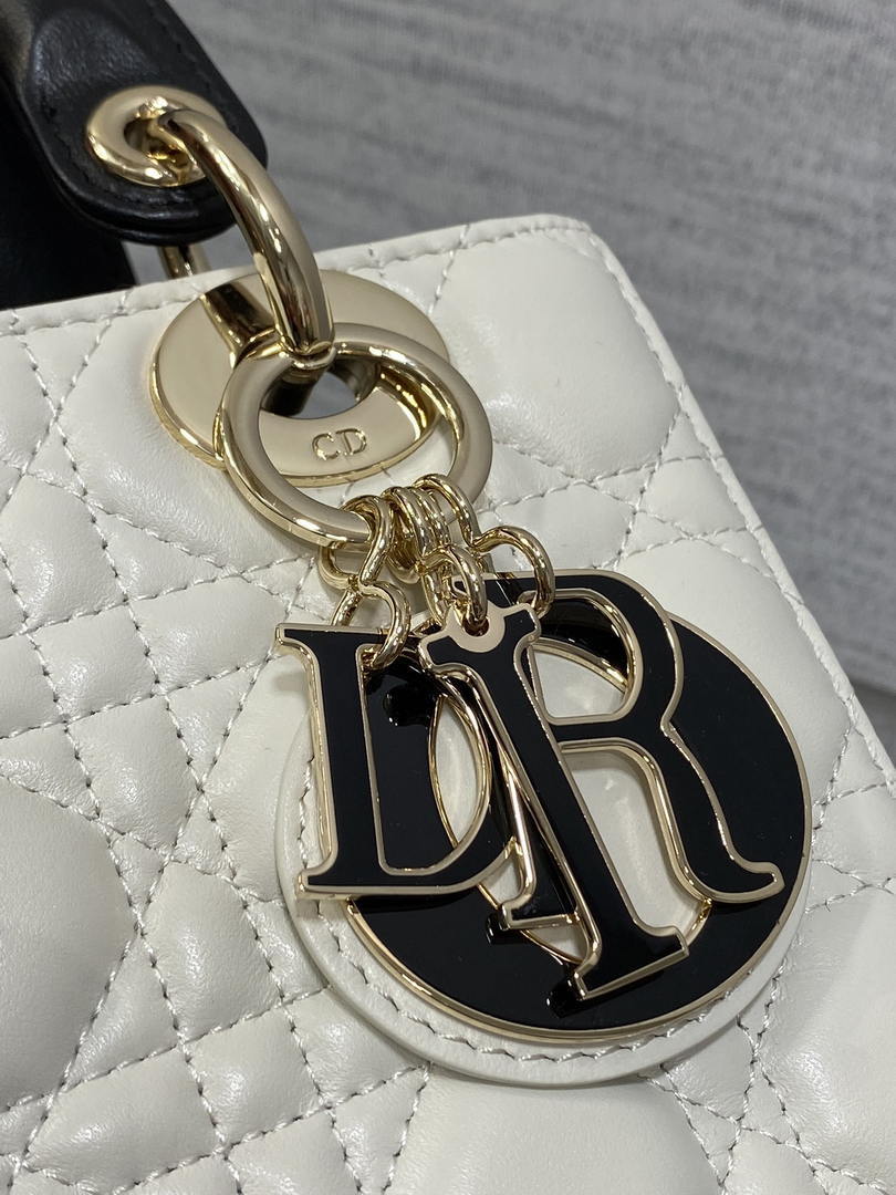Dior M0531OUQA_M030 Small Lady Dior Bag with thin shoulder Strap Latte Cannage Lambskin Black Handle Gold